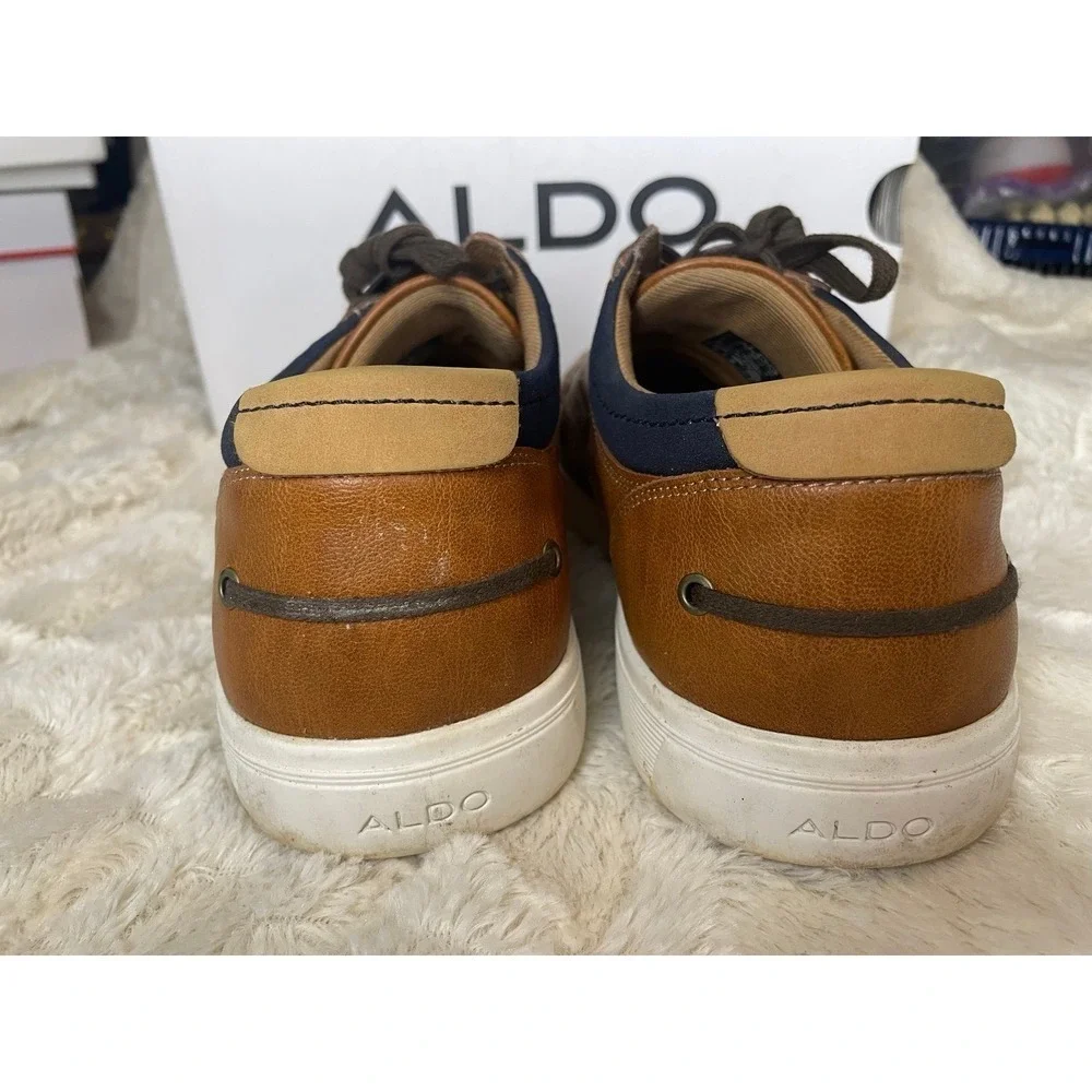 Aldo Low top sneaker size 10